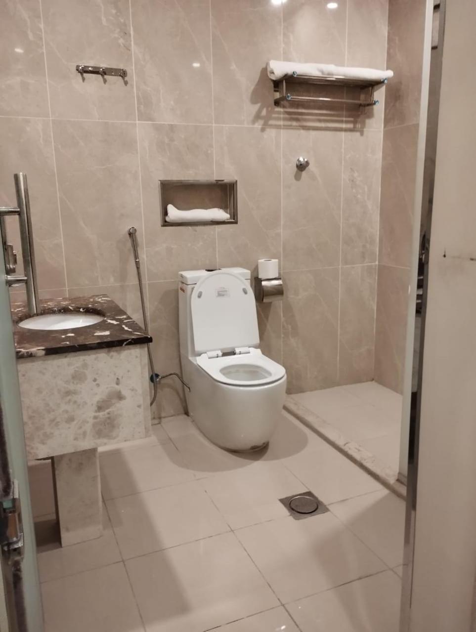 Olive Tree Hotel Tabuk Exterior foto
